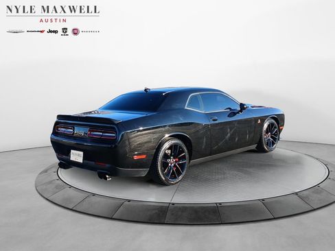 Used 2018 Dodge Challenger R/T Scat Pack image 15
