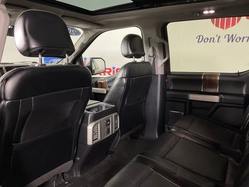 Used 2015 Ford F150 Lariat image 15