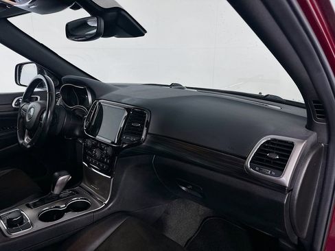 Used 2022 Jeep Grand Cherokee Laredo X image 28