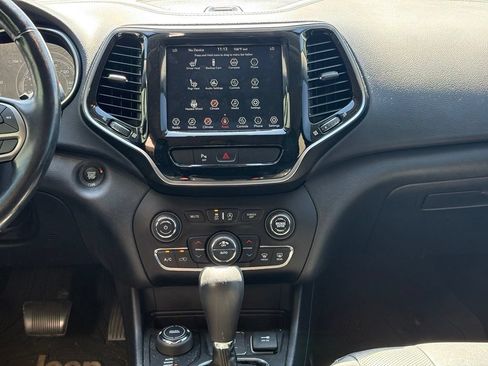 Used 2020 Jeep Cherokee Limited AWD/4WD image 12