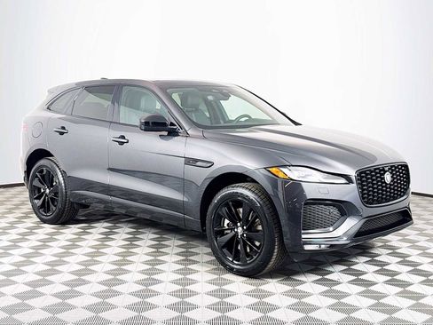 New 2026 Jaguar F-PACE R-Dynamic S image 2