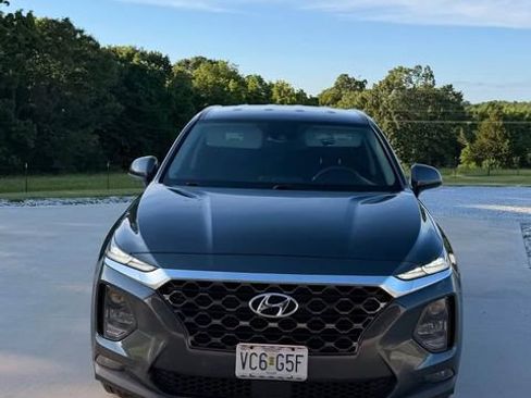 Used 2020 Hyundai Santa Fe SEL FWD image 2