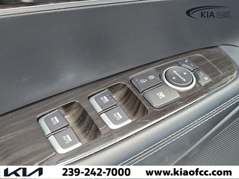 Used 2020 Kia Sorento S FWD image 23