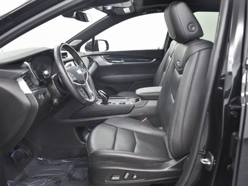Used 2023 Cadillac XT5 Premium Luxury image 11