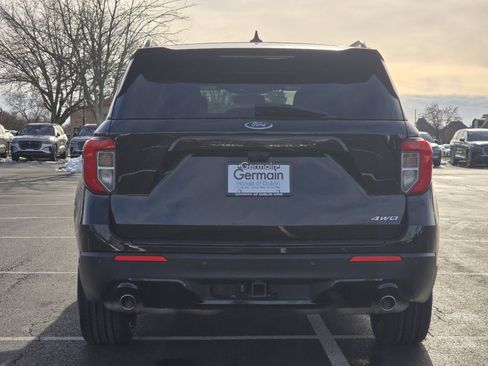 Used 2023 Ford Explorer ST-Line w/ Class IV Trailer Tow Package image 19
