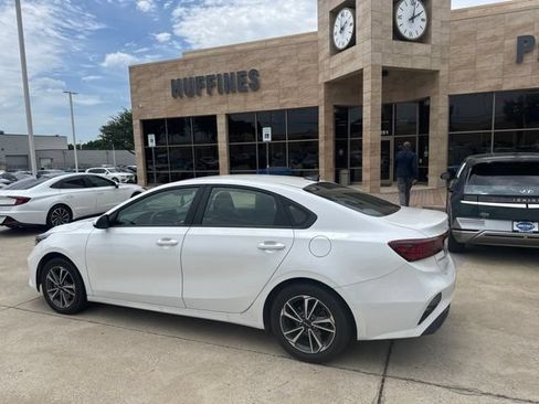 Used 2024 Kia Forte LXS FWD image 5