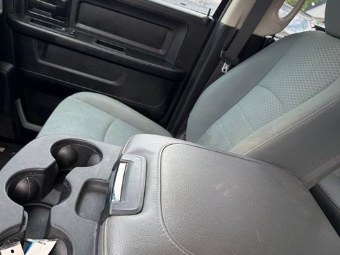 Used 2018 RAM 1500 Express w/ Wheel & Sound Group AWD/4WD image 27