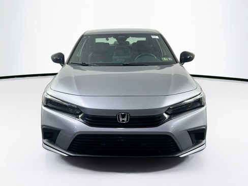 Used 2022 Honda Civic Sport image 2