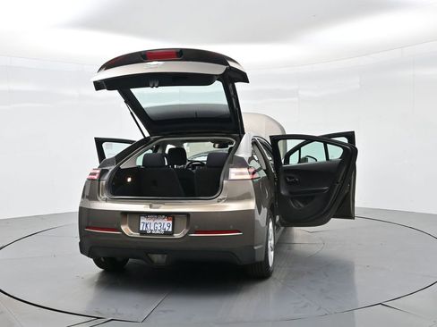 Used 2015 Chevrolet Volt w/ Enhanced Safety Package 1 image 39