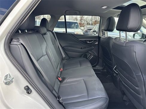 Used 2023 Subaru Outback Limited image 36
