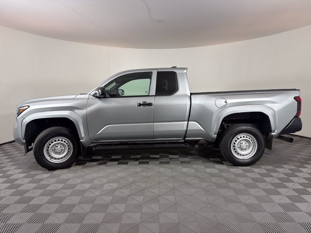 Used 2024 Toyota Tacoma SR AWD/4WD image 6