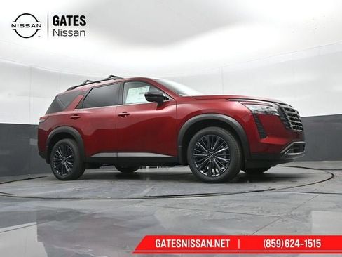 New 2026 Nissan Pathfinder SL image 44