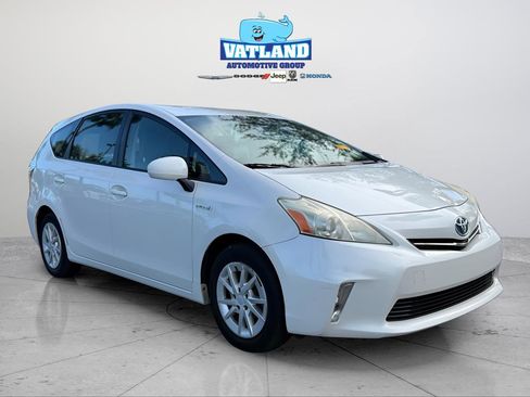 Used 2013 Toyota Prius V Two image 7