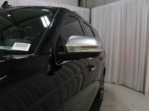 Used 2021 Ford Expedition Platinum AWD/4WD image 36