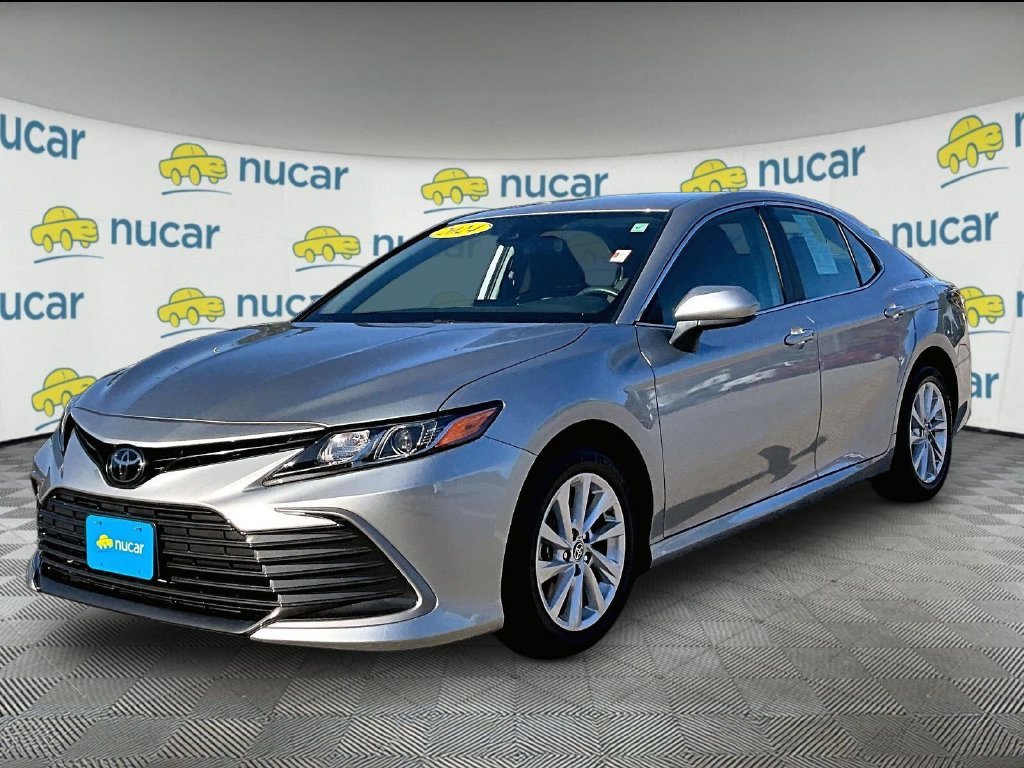 Used 2024 Toyota Camry LE AWD/4WD image 3