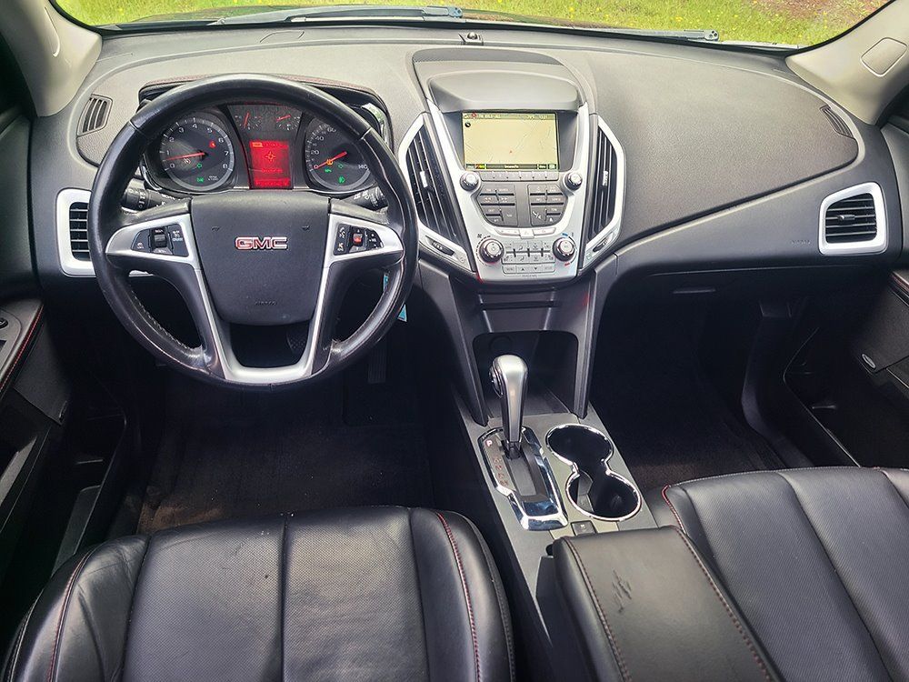 Used 2015 GMC Terrain SLT FWD image 29