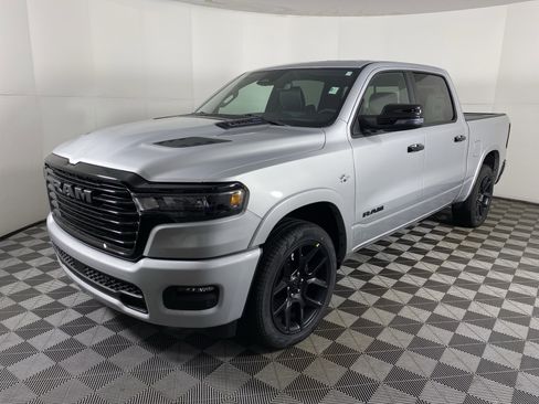 New 2026 RAM 1500 Laramie AWD/4WD image 11
