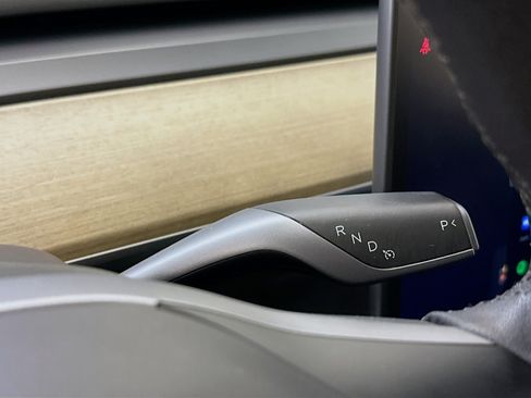 Used 2023 Tesla Model Y Long Range image 25