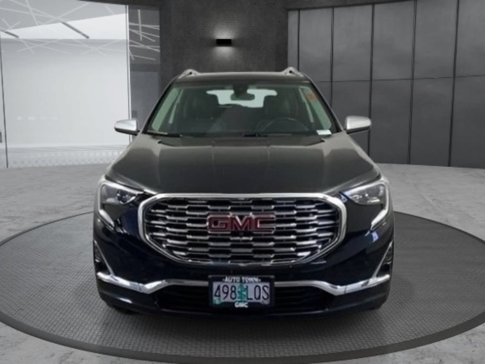 Used 2018 GMC Terrain Denali w/ Advanced Safety Package AWD/4WD image 2