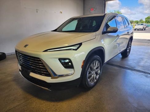 Used 2026 Buick Enclave Preferred FWD image 8