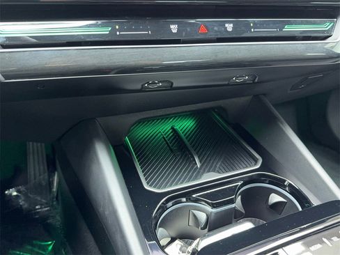 Used 2025 BMW 530i image 30