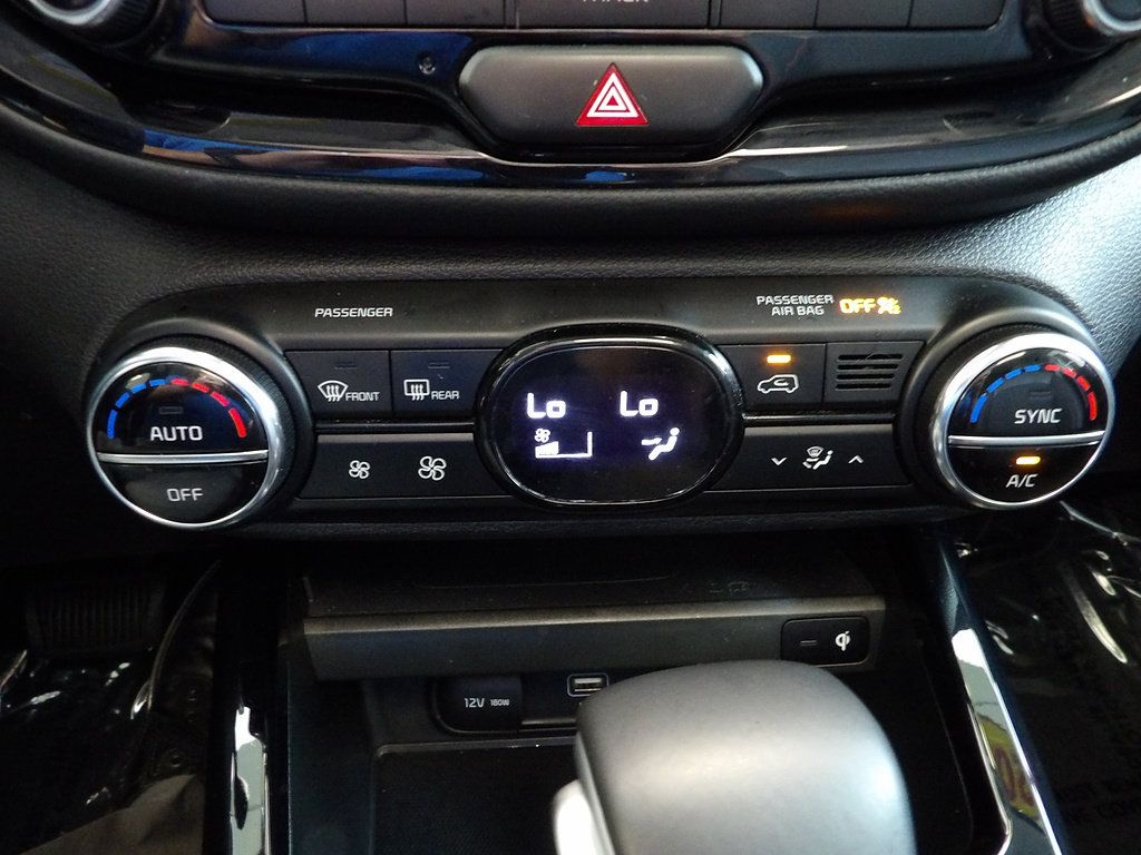 Used 2023 Kia Soul GT-Line FWD image 33