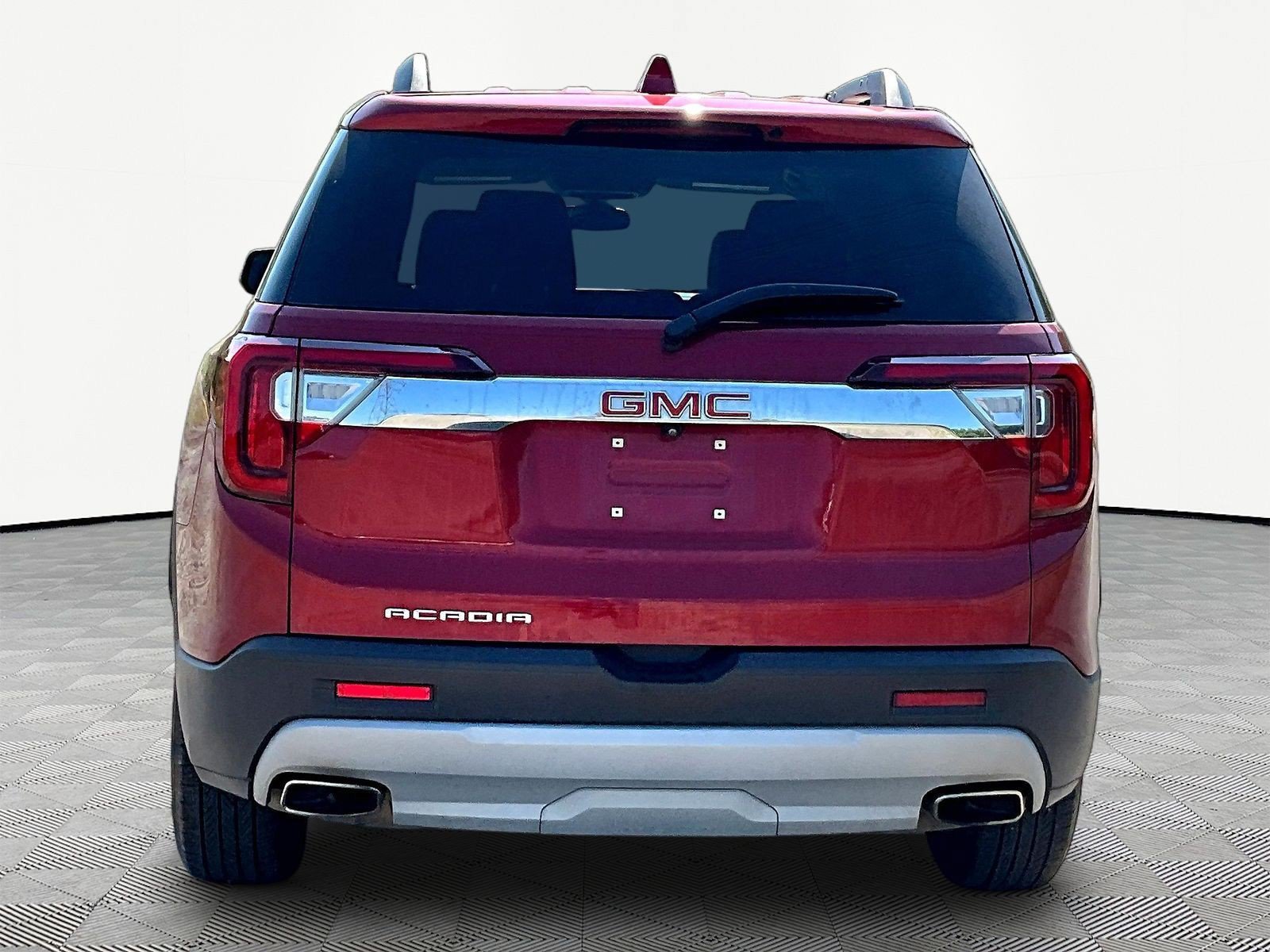Used 2023 GMC Acadia SLT FWD image 5