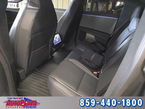 Used 2024 Tesla Model Y Long Range image 8