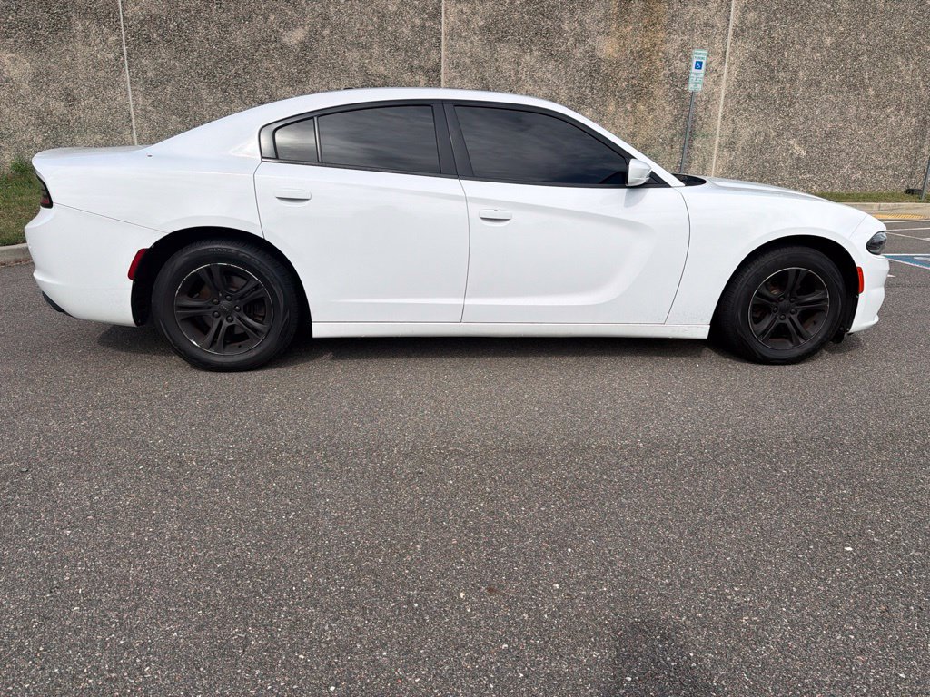 Used 2020 Dodge Charger SXT w/ Leather Interior Group RWD image 8