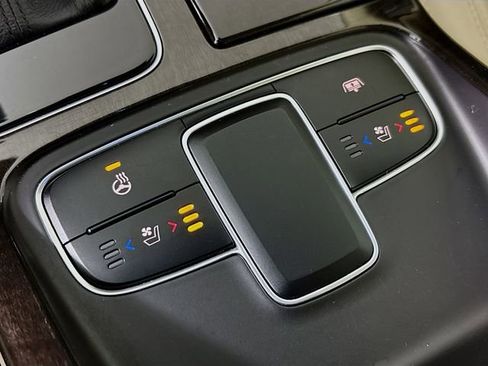 Used 2016 Kia Cadenza Premium w/ Luxury Package image 20