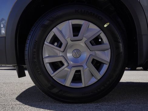 New 2026 Nissan Kicks S image 8