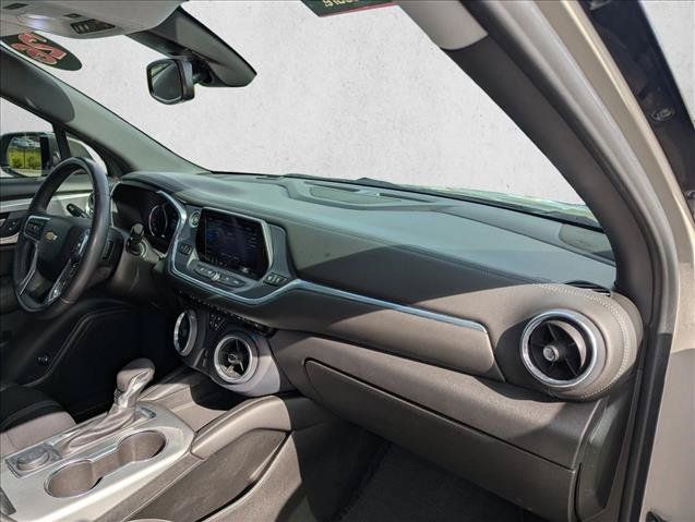 Used 2021 Chevrolet Blazer LT FWD image 26