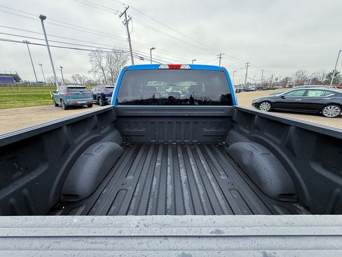 Used 2015 Ford F150 XLT image 6