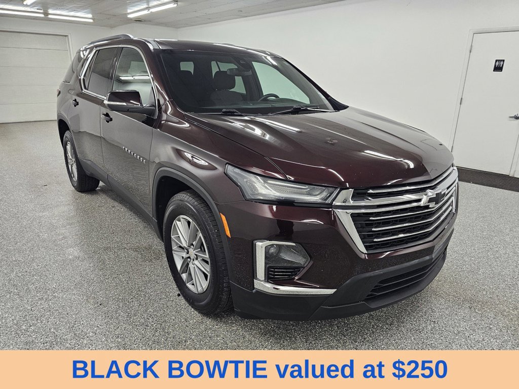 Used 2023 Chevrolet Traverse LT AWD/4WD image 3