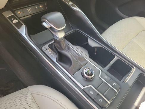 Used 2023 Kia Sorento S FWD image 31