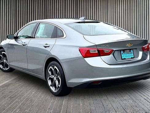 Used 2024 Chevrolet Malibu LT FWD image 3
