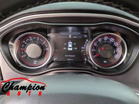 Used 2021 Dodge Challenger SXT w/ Driver Convenience Group image 27