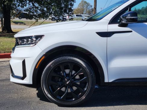 Used 2022 Kia Sorento SX image 8