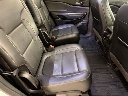 Used 2020 GMC Acadia SLT image 19