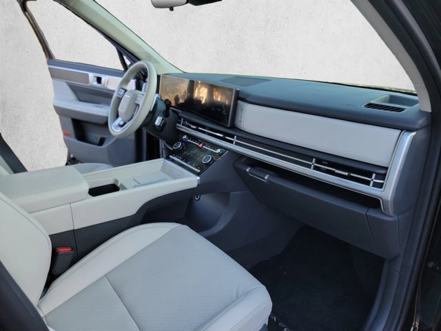 Used 2026 Hyundai Santa Fe SEL FWD image 26