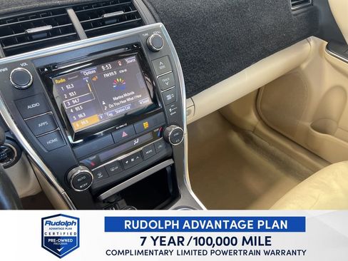 Used 2016 Toyota Camry XLE image 18