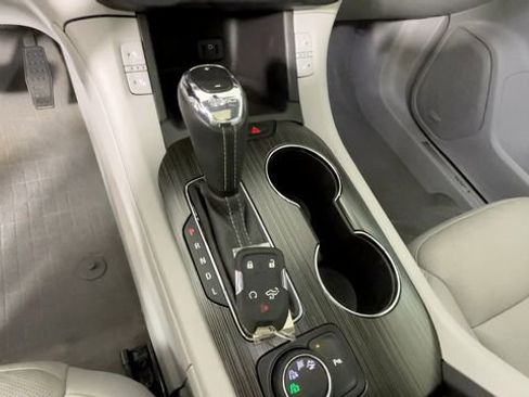 Used 2018 GMC Acadia SLT AWD/4WD image 29