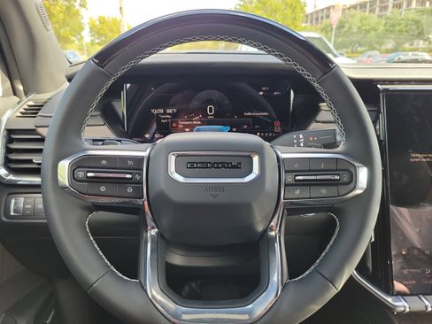 New 2025 GMC Acadia Denali w/ Super Cruise Package image 9