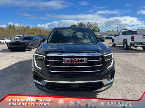 Used 2025 GMC Acadia Elevation image 3