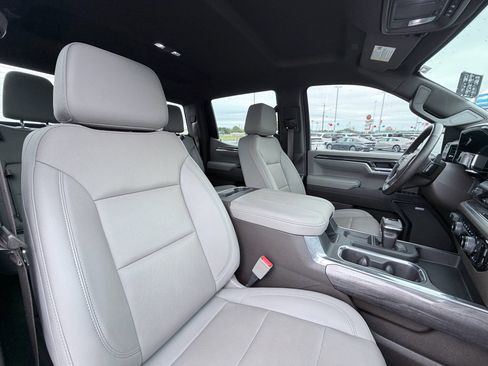 Used 2024 Chevrolet Silverado 1500 LTZ image 26