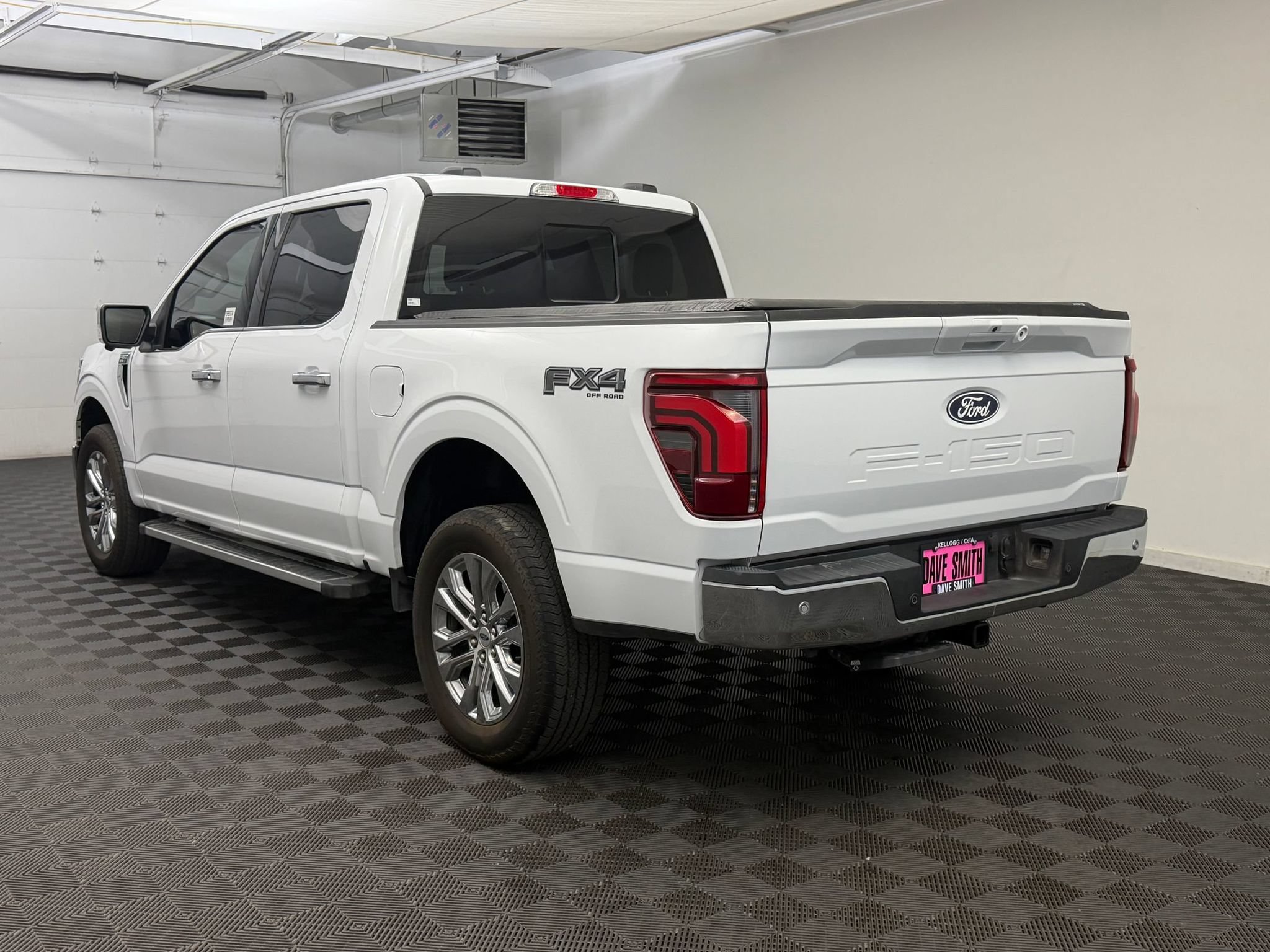 Used 2025 Ford F150 Lariat w/ Equipment Group 501A Mid AWD/4WD image 3
