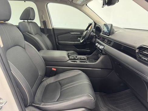 Used 2023 Honda Pilot Elite image 18