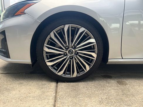 Used 2023 Nissan Altima 2.5 SL FWD image 28