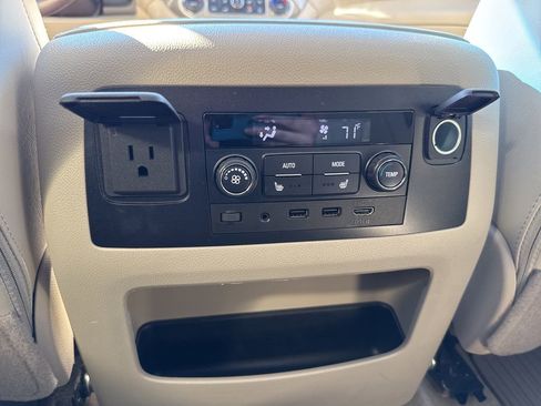 Used 2019 GMC Yukon XL Denali w/ Denali Ultimate Package image 38