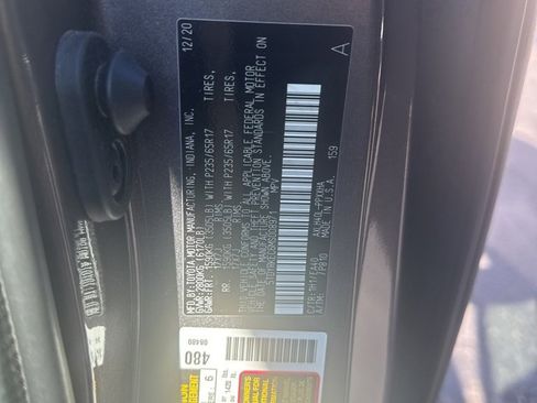 Used 2021 Toyota Sienna XLE image 12
